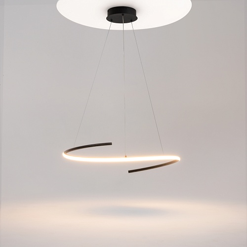 картинка Maytoni Подвесной светильник Изгиб / Curve 3000-4000К 31Вт