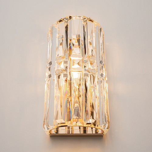 картинка Maytoni Настенный светильник (бра) Грань / Facet E14х1