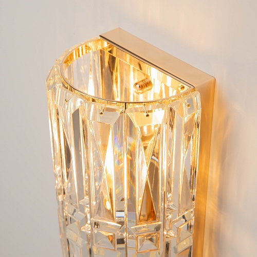 картинка Maytoni Настенный светильник (бра) Грань / Facet E14х1