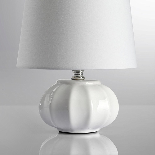 картинка LUMION 8145/1T MODERNI LN26 492 белый, керамика/текстиль Настольная лампа Е27 1*60W 220V HAMA