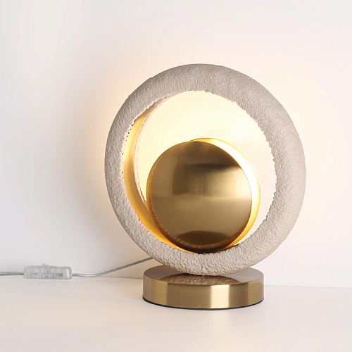 картинка ODEON LIGHT 5443/1T HIGHTECH ODL_EX25 037 сатинированн.латунь/беж./металл/полирезин Настольная лампа